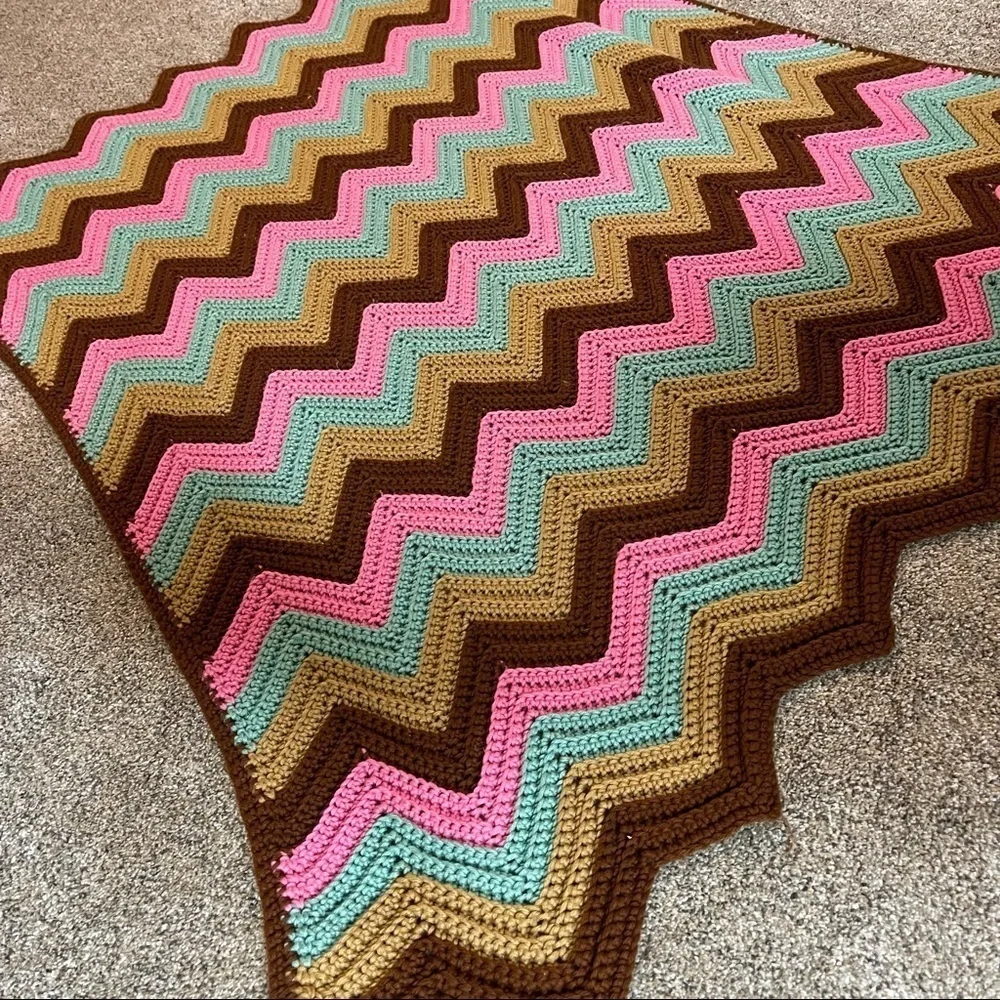 Vintage Zig Zag Chevron Afghan Throw Blanket Pink Blue Brown Lap Blanket 48 x 51